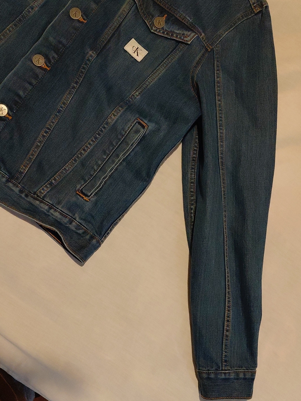 Calvin Klein Blue Denim Trucker Jacket Men's Large Medium Wash - Picture 6 of 10